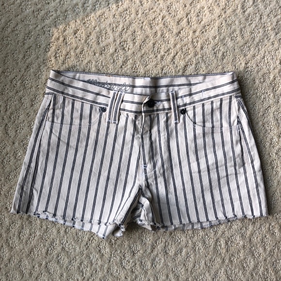 Madewell Pants - Madewell White and Navy Striped Denim Shorts
